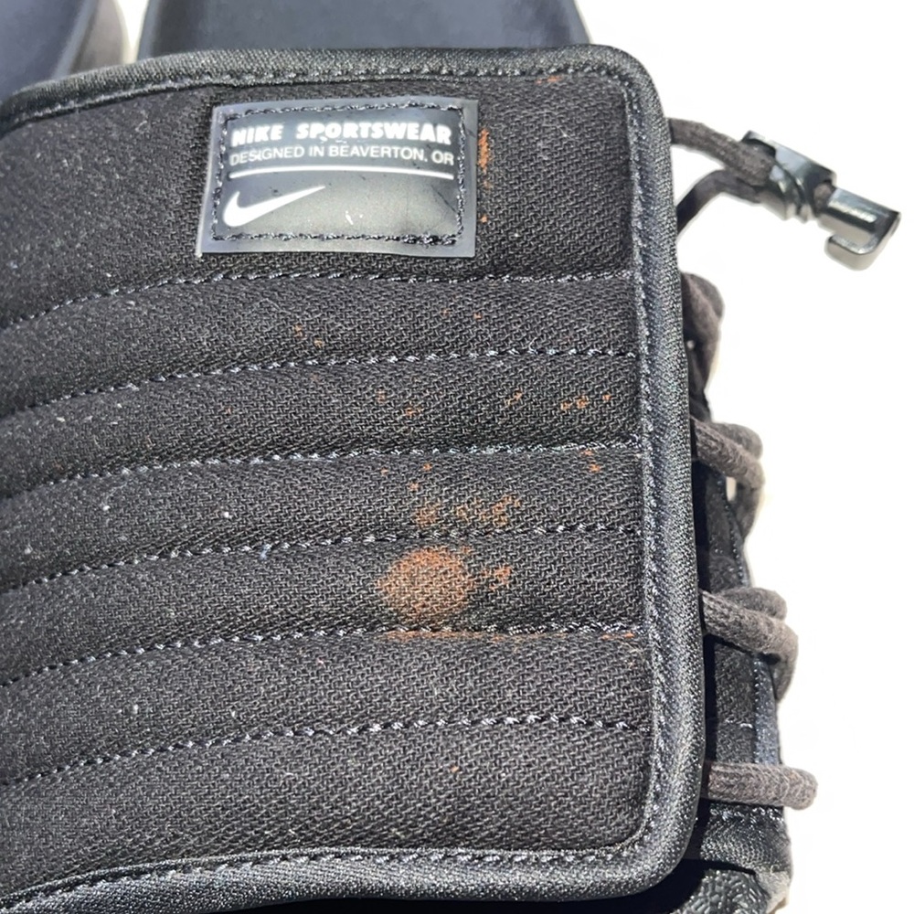 Nike Slides - Picture 9 of 10